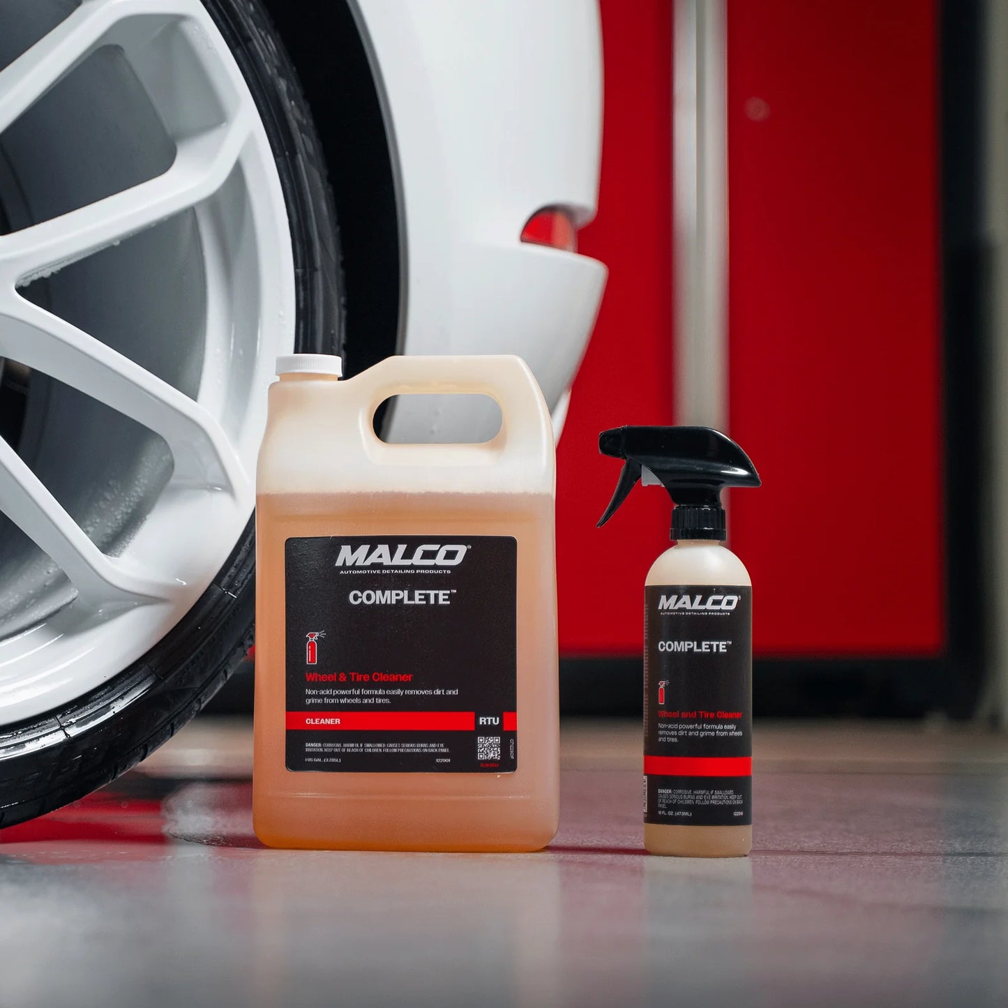 Complete™ Wheel & Tire Cleaner Non-acid Formula